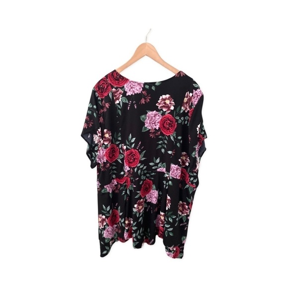 Torrid NWT Floral Babydoll Stretch Challis Hanky Hem Top Blouse Size 4X (26) - Picture 4 of 5